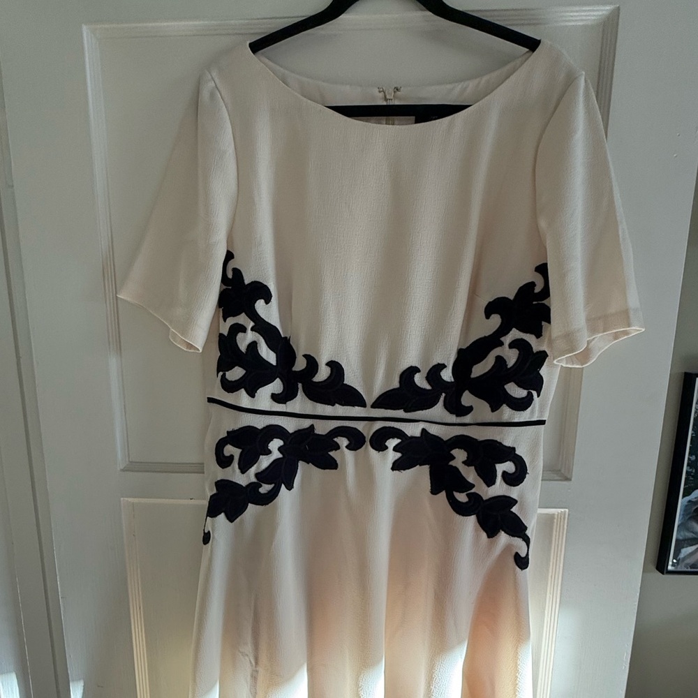 Adrianna Papell Cream Midi Dress with Black Appliqué